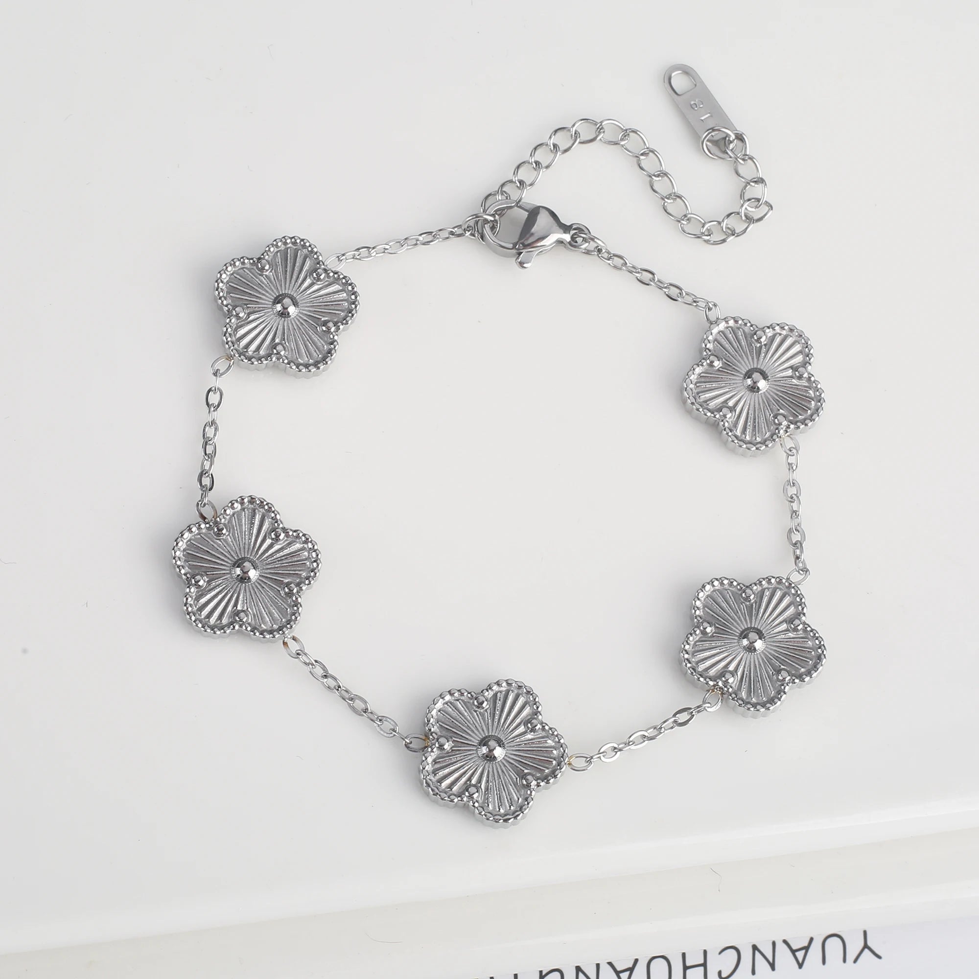 LUXURY CLOVER- BRACELET