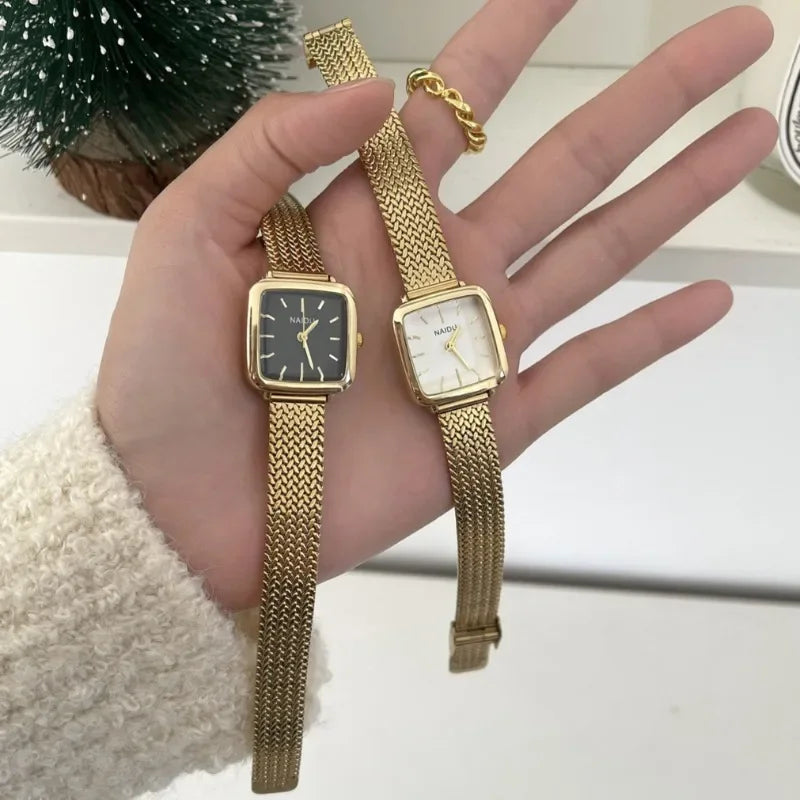 QUARTZ- WATCH