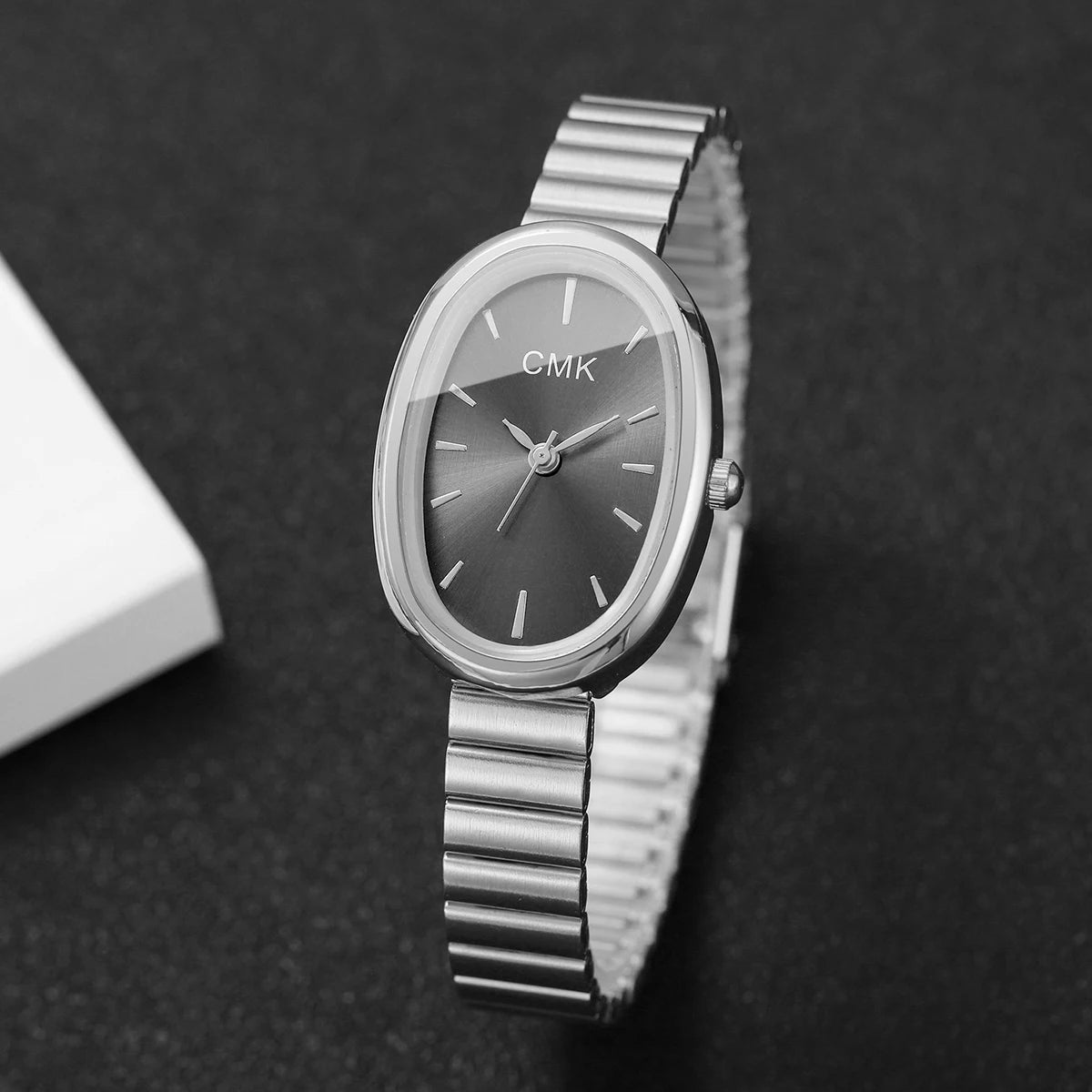 FASHION  OVAL - WATCHES