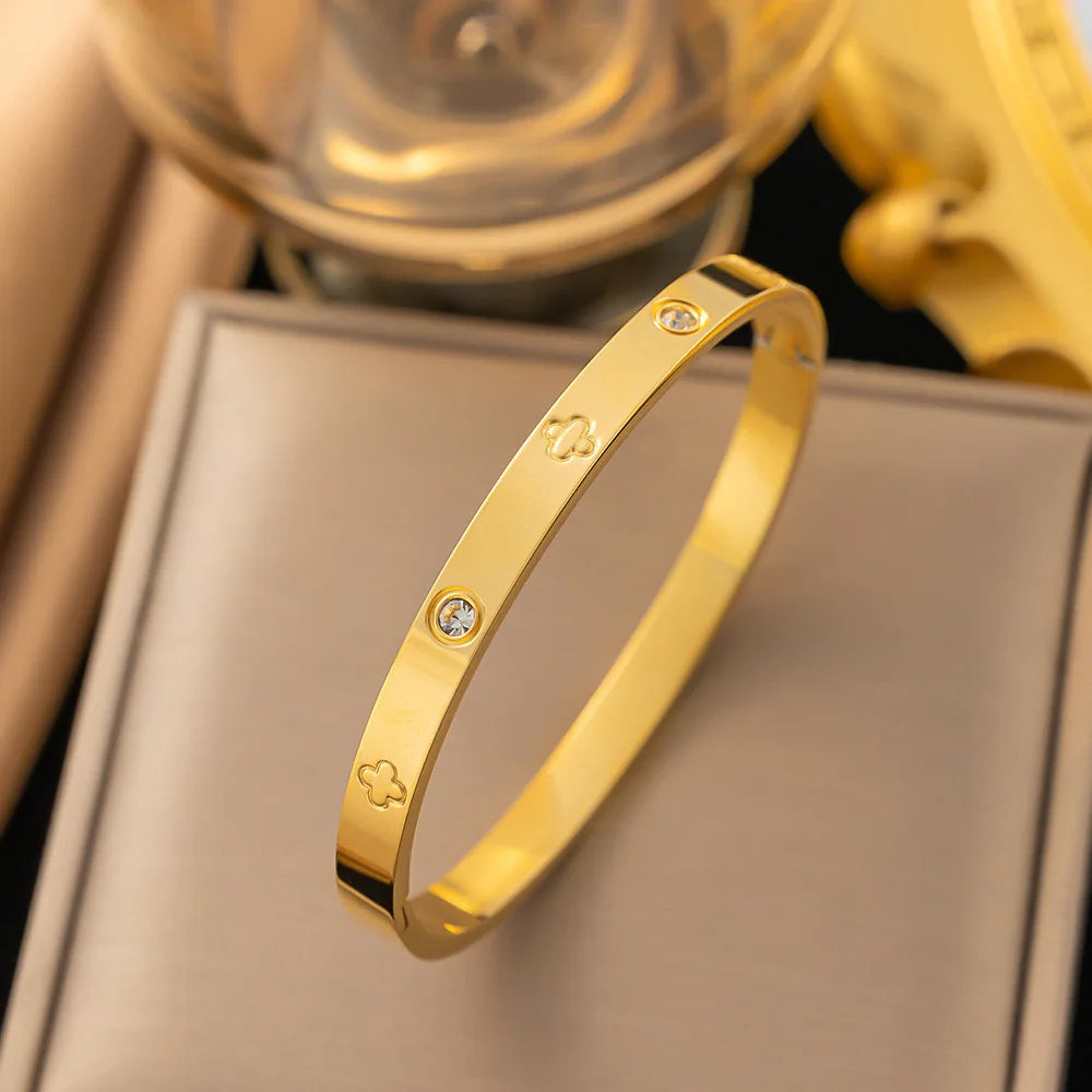 LUXURY DIAMOND - BRACELET RING